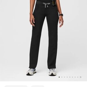 FIGS Kade Cargo Scrub Pants XS Petite Black